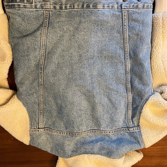 Levi’s Ex- Boyfriend Sherpa Hooded Trucker Jacket XS - Picture 6 of 12